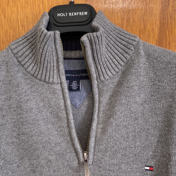 Men’s Tommy Hilfiger Sweater - Picture 5 of 7